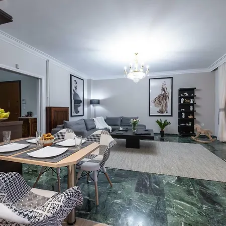 Port Marouso Apartment