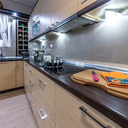 Apartment Port Marouso *