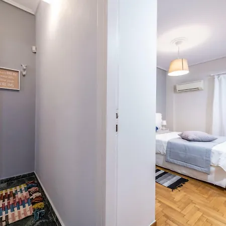 Port Marouso Apartment