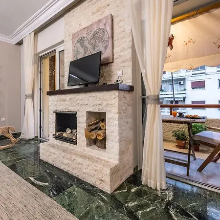 Port Marouso Apartment